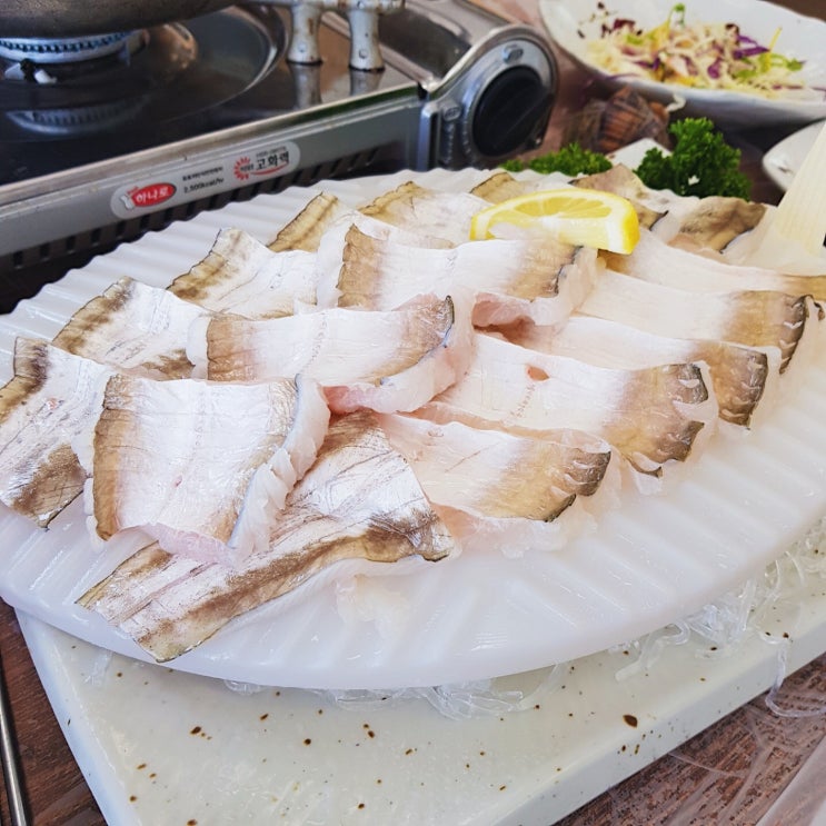  [여수 맛집] 처음 맛본 갯장어 샤브샤브 하모하모! '유람선 회 센터'에서!