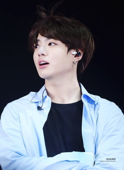  방탄소년단 정국세계일보. 정국이 읽은 책. 일본서 최고 신기록ㆍ판매보증수표