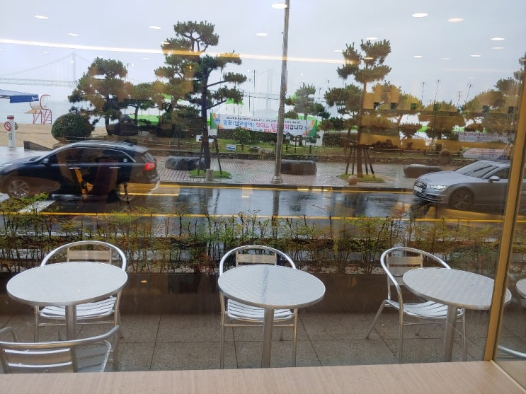  광안리 빵집 추천 예쁜 광안리 디저트카페 홍미당에서 소소한 힐링을.