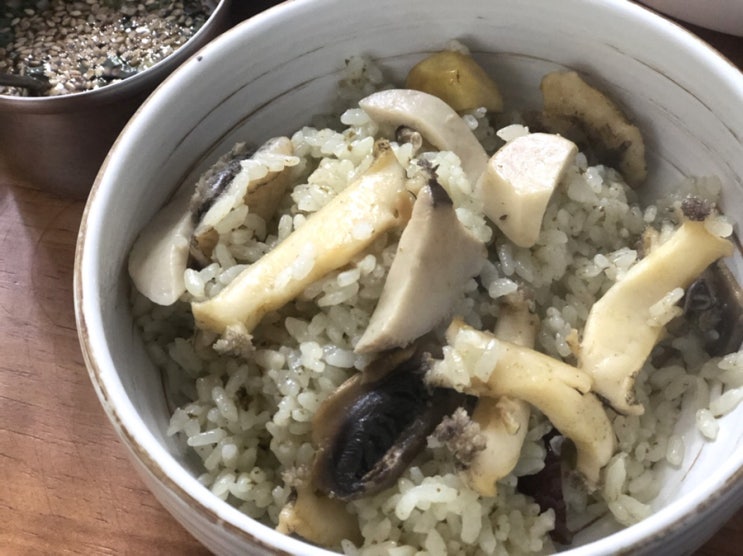  부산맛집/삼정더파크 맛집:))어린이대공원근처 한정식 맛집, 전복돌솥비빔밥 '돌쇠본가'