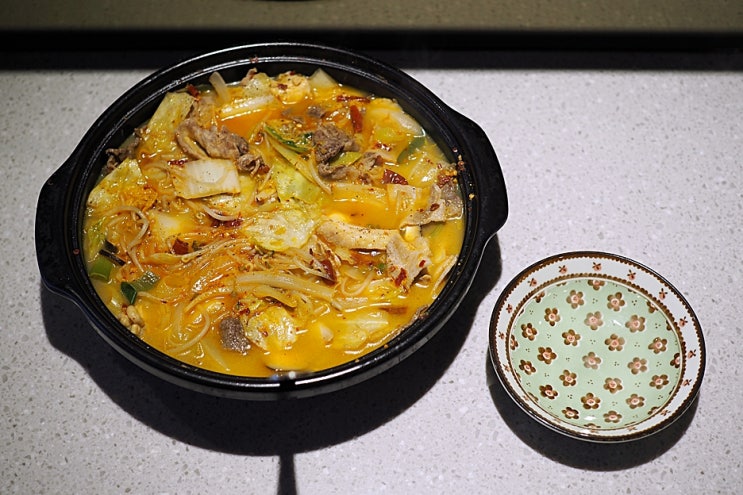  홍대숨은맛집 이자카야 지방 : 아까지고쿠나베 먹었어요~
