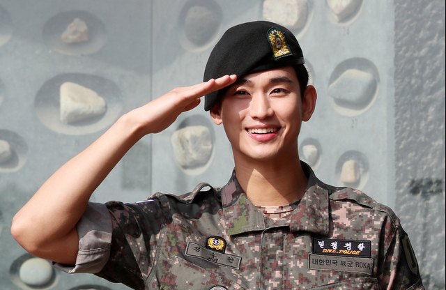 <격환영>김수현 전역, 별그대/해품달/프로듀사의 추억 <격환영>김수현 전역, 별그대/해품달/프로듀사의 추억
