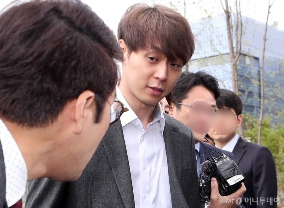  박유천 석방 마약 혐의로 징역 10월 집행유예 2년 선고