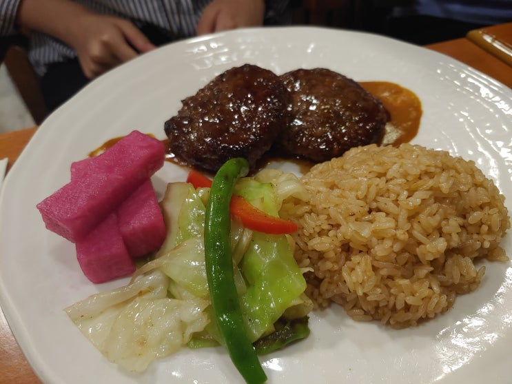  가로수길 맛집 킹콩스테이크 두덩어리 굿