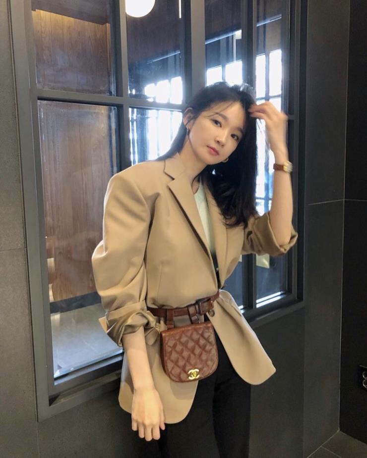  연예인 사복 패션 스타일을 파헤쳐보자 (강민경편)