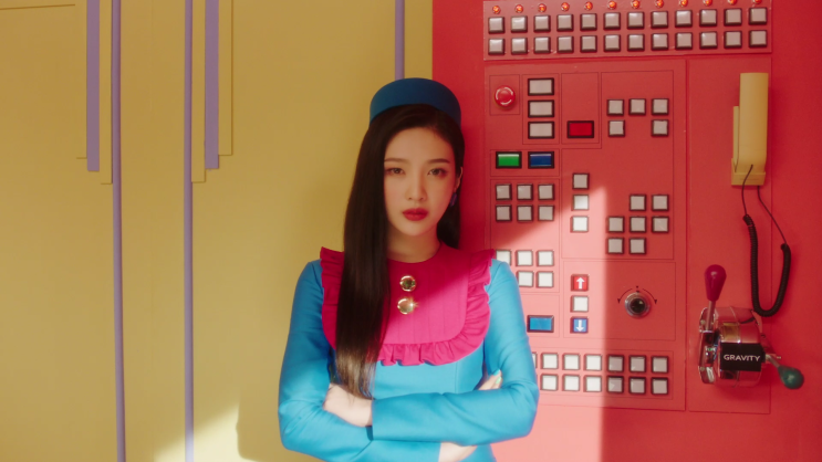  레드벨벳 조이 뮤직비디오속 에스쁘아 테이핑 커버 쿠션, 꾸뛰르 립 플루이드 벨벳 메이크업 여름쿠션&데일리 틴트로 딱이네