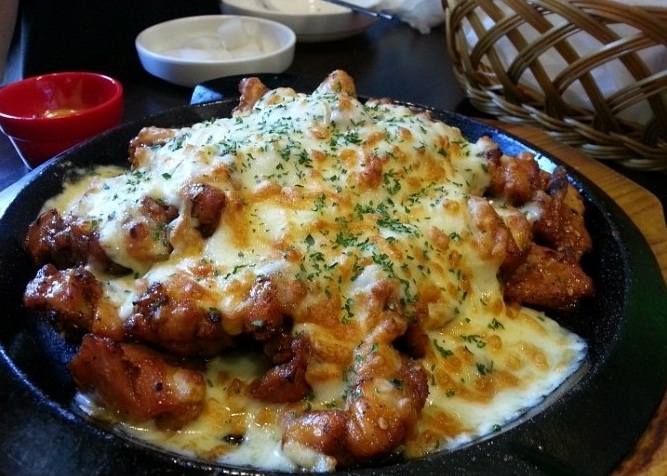  수원역치킨집 순살치즈불닭맛집 추천 돈치킨 수원매산점