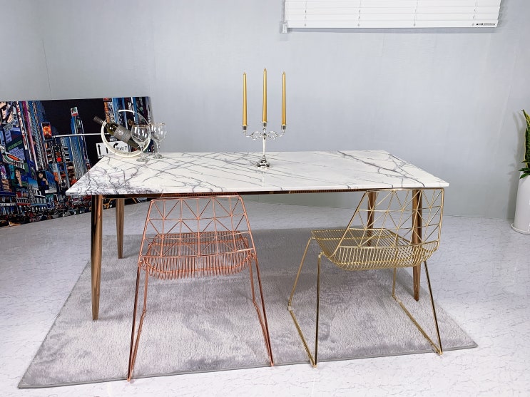 마르모 슬림 로즈골드 천연대리석 라일락 식탁