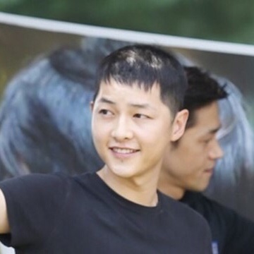 송중기 탈모사진 진실은? 송중기 탈모사진 진실은?
