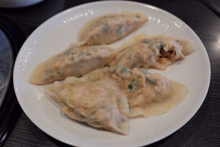  목로 평양만두국 / 압구정 맛집으로 유명한 목로 솔직후기 / 찐만두 비빔국수 물냉면