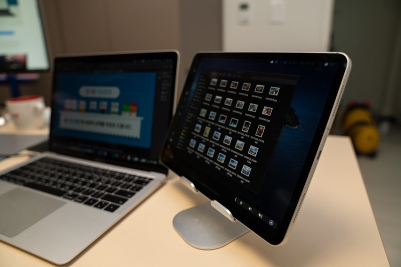 듀얼 모니터 맥북 아이 패드 (Mac)라이브 데스크탑