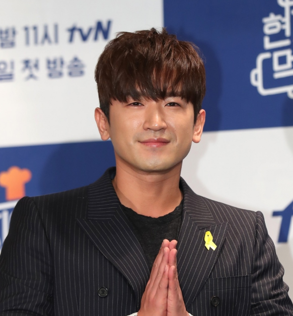  '성추행 논란' 이민우 "술자리서 강제로 키스,경찰 입건 수사,신고취하