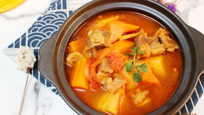  토마토소고기탕 番茄牛腩 (판치에니우난)