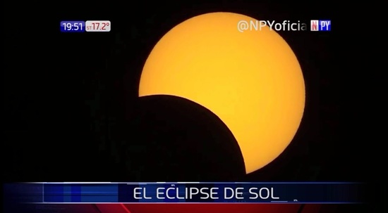  남반구 개기일식에 관광객 몰려