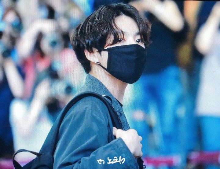  방탄소년단 정국. 생활한복 완벽소화!