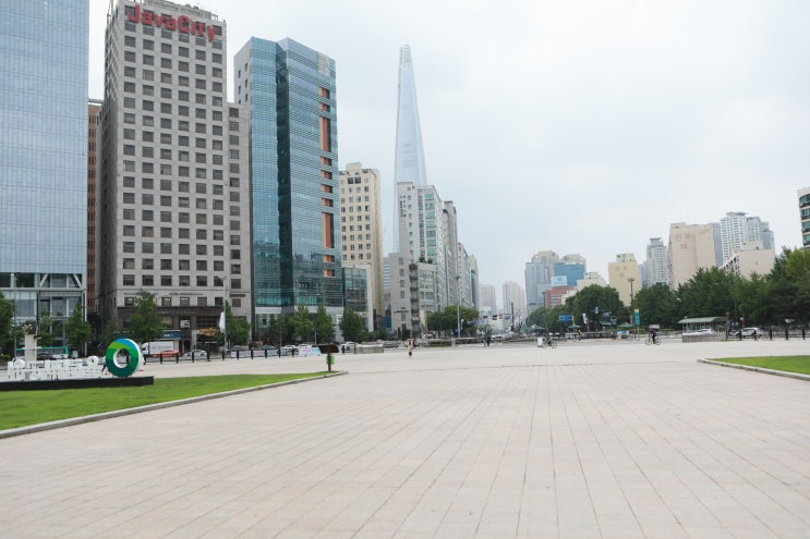  로봇의 발전이 트럭 하역 작업의 자동화를 돕다.---- 삼성테크노글라스