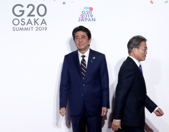  [언론] “일본 보복카드 100개, 이제 겨우 한 개 나와”  - 중앙일보