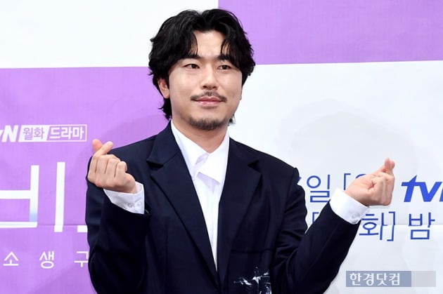  이시언 SNS 일본 여행사진 올렸다 '화들짝'