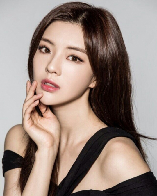  이선빈,이광수 마음 훔친 비결은 '할머니 같은 느낌'?..의외의 털털함!! 러블리한 매력!!열매중