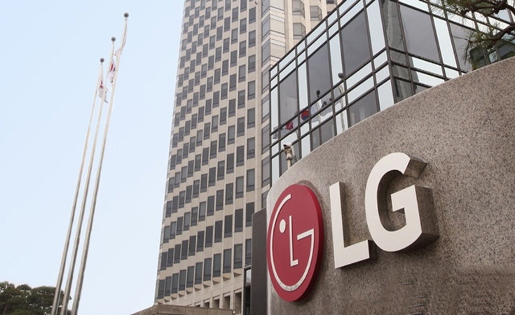  일본 '투명 폴리이미드' 수출 규제에 속으로 웃는 LG전자, 왜?