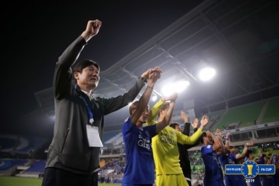 '이변의 대회' FA컵, 수원 우승 불발 시 ACL 진출권은 어디로? '이변의 대회' FA컵, 수원 우승 불발 시 ACL 진출권은 어디로?