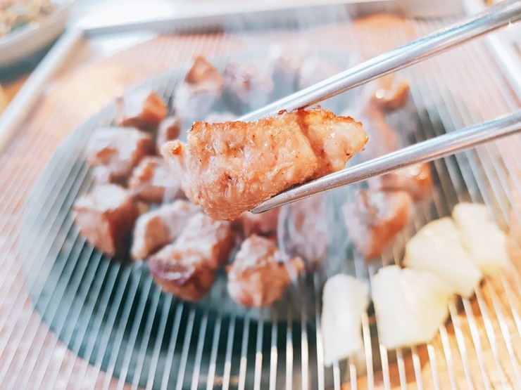  이베리코 베요타 돼지고기 구이와 막국수, 백운봉 위례점