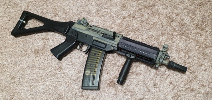  UFC.社) SIG552 RIS