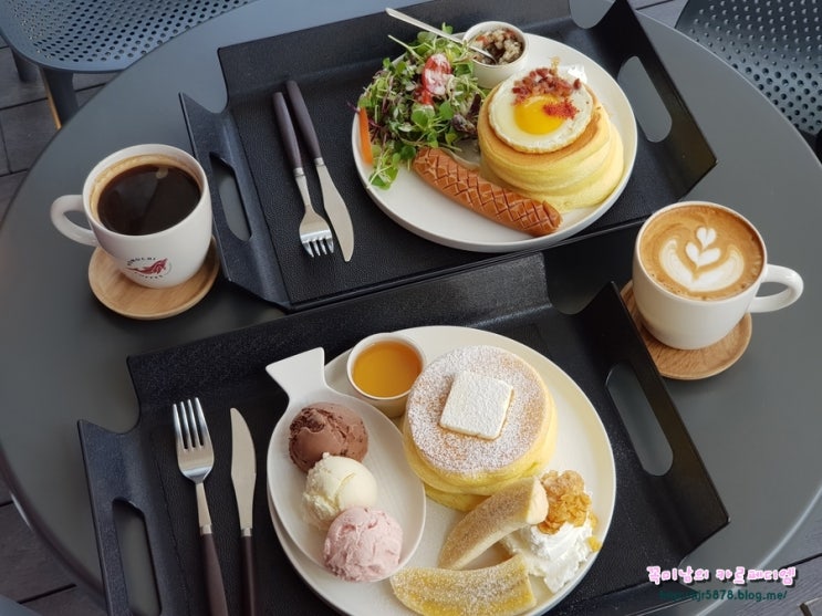  광안리 카페 팬케이크 브런치가 멋진 Dok2's 808 coffee 도끼카페