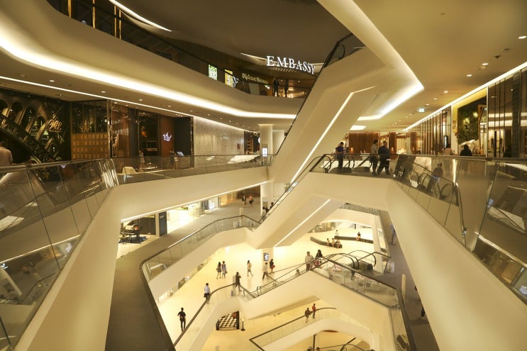 패션 명품 브랜드 종류는 어떤 것들이 있을까? (4대 컬렉션/LVMH/ 케링/리치몬트)
