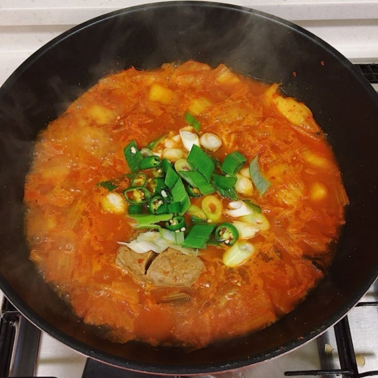  김치청국장찌개 만드는 법 3분안에 뚝딱~
