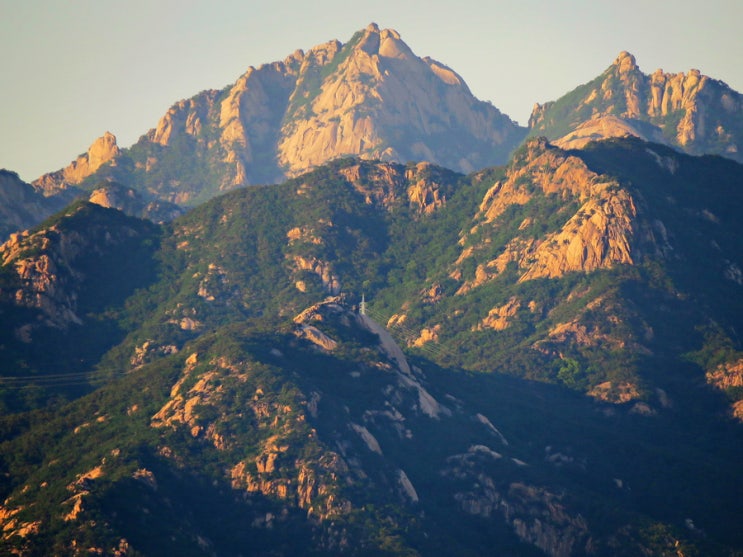  목동에서 본 북한산