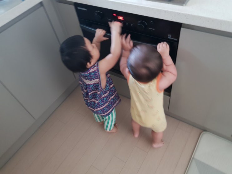  찬이 일상, 개띠친구네집:)