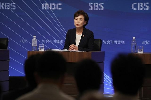  <영토확장 칼럼> 분양가 상한제 시행되면 서울 재건축 아파트 어떻게 될까?