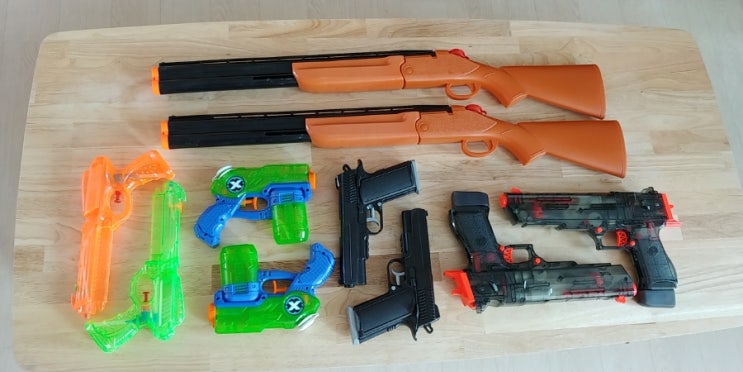  Guns, lots of guns