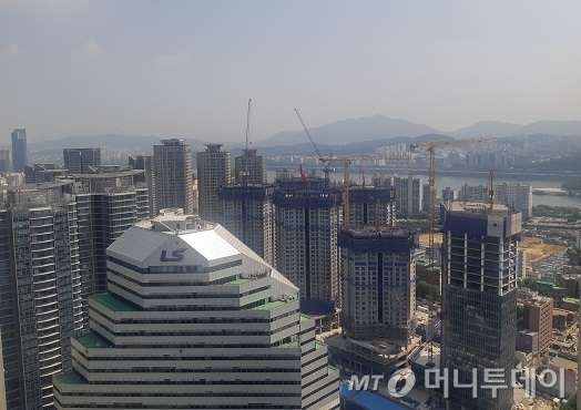  40층 펜트하우스 호가 70억, 미분양 딛고 '상전벽해'