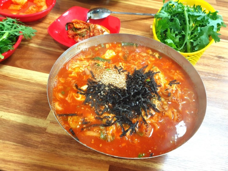  대전 대흥동 맛집 복수분식 전참시 이영자 얼큰이칼국수 오랜만에  방문 후기