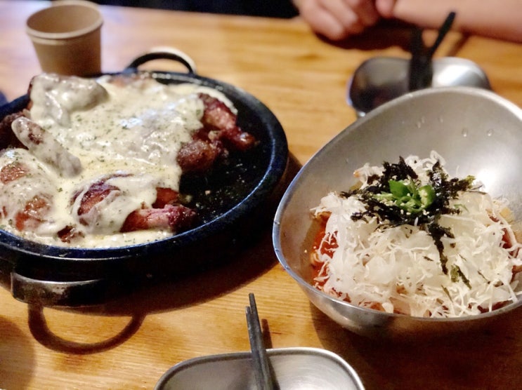  [연남동맛집] 치즈누룽지통닭과 비빔국수 최고의 조합_장작집