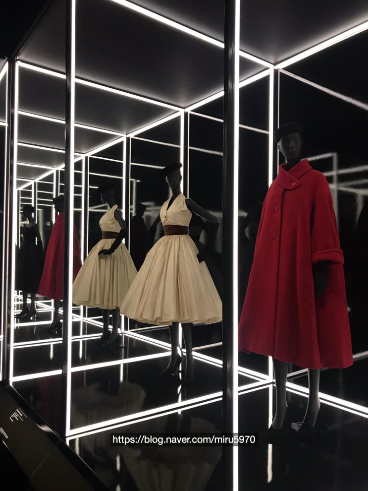  V&A Christian Dior 2019: Designer of Dreams