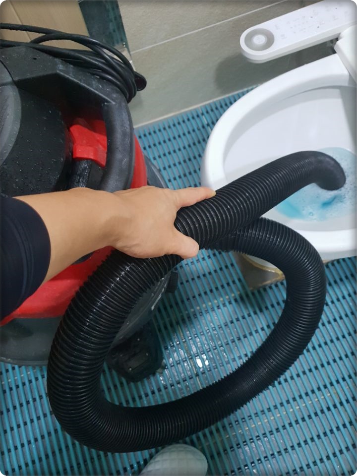  변기막힘 뻥 뚫어주는 최반장홈케어!