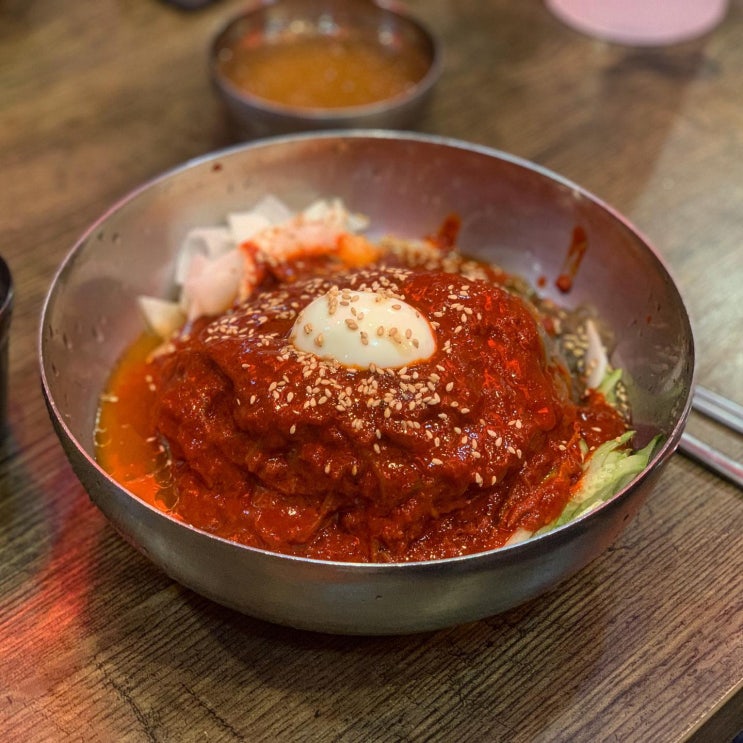  송주불냉면 안양본점 먹방 후기. (2단계 불지옥 맛,,,)