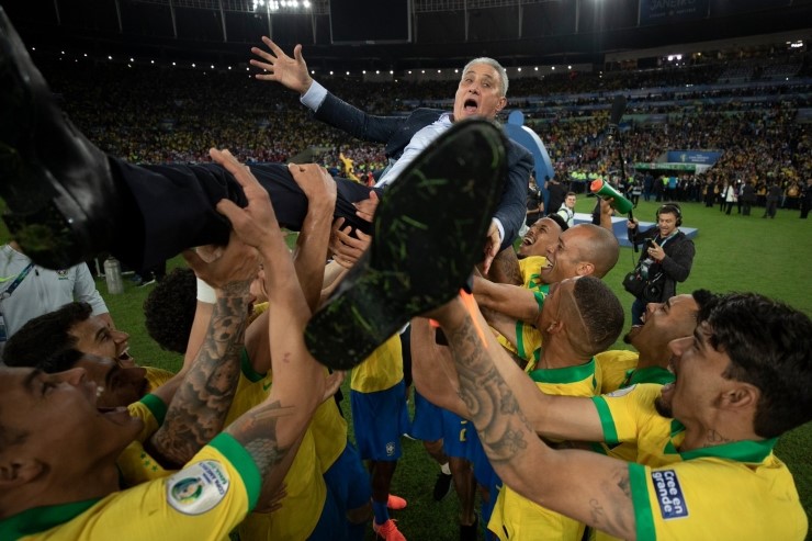  치치 브라질 감독, 남미 축구 연맹 3대 메이저 리그 제패! 역대 최초!