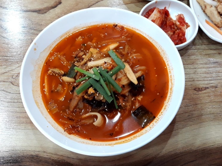  안산 선부동 중식 엄지천년교동짬뽕 엄지척! (feat.탕수육)