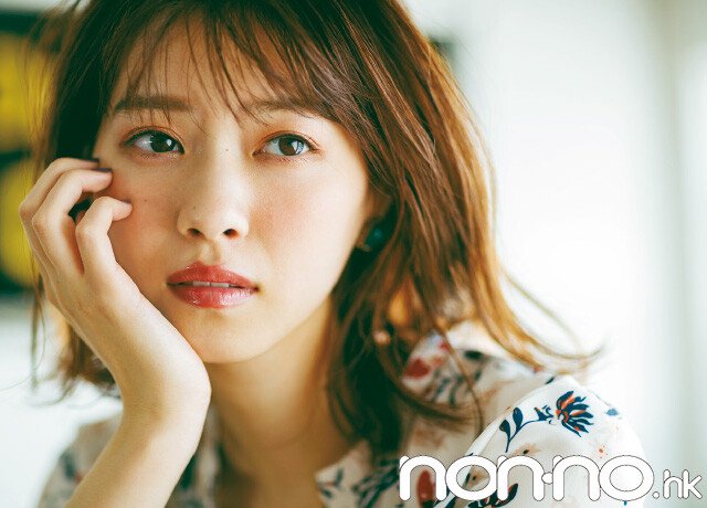  비둘기를 사랑하는 소녀 "니시노 나나세"