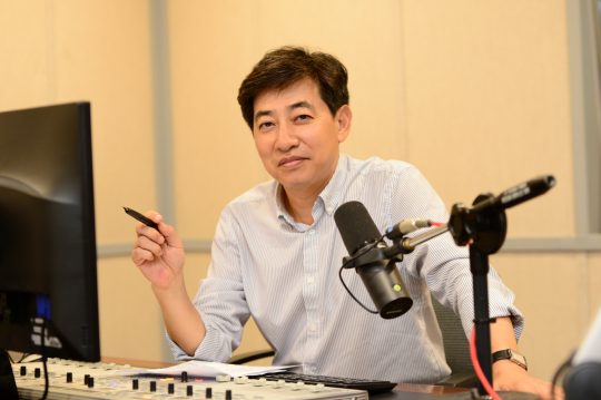  김성준 앵커 몰카혐의 입건 및 SBS퇴사, 시사전망이 아닌 몰카촬영을 하다! 