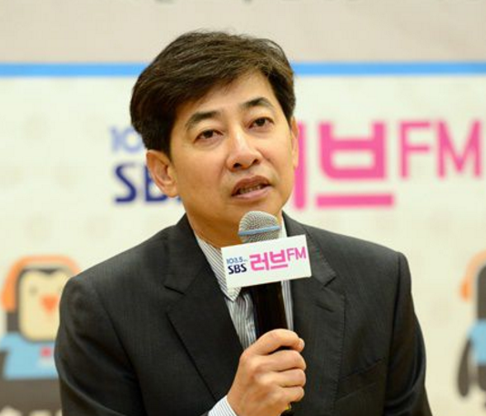  김성준 SBS 前 앵커, 지하철서 여성 몰카 찍다 입건    