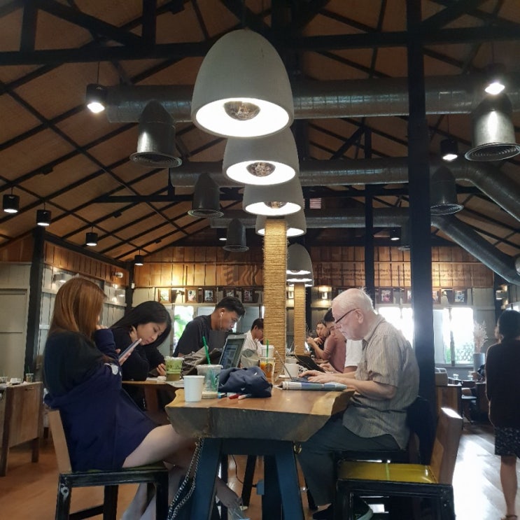  [방콕 여행] 짜뚜짝시장, 방콕 예술 문화 센터, 스타벅스 랑수언로드, 푸팟퐁커리 맛집 - BTS 원 데이 패스