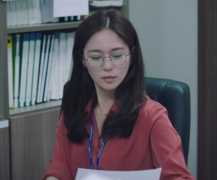  드라마 "보좌관" 속 미녀 비서관 이엘리야의 지적이면서 섹시하고 도도하면서도 세련된 느낌의 사각형 메탈 안경 ALPEN알펜 AL 903