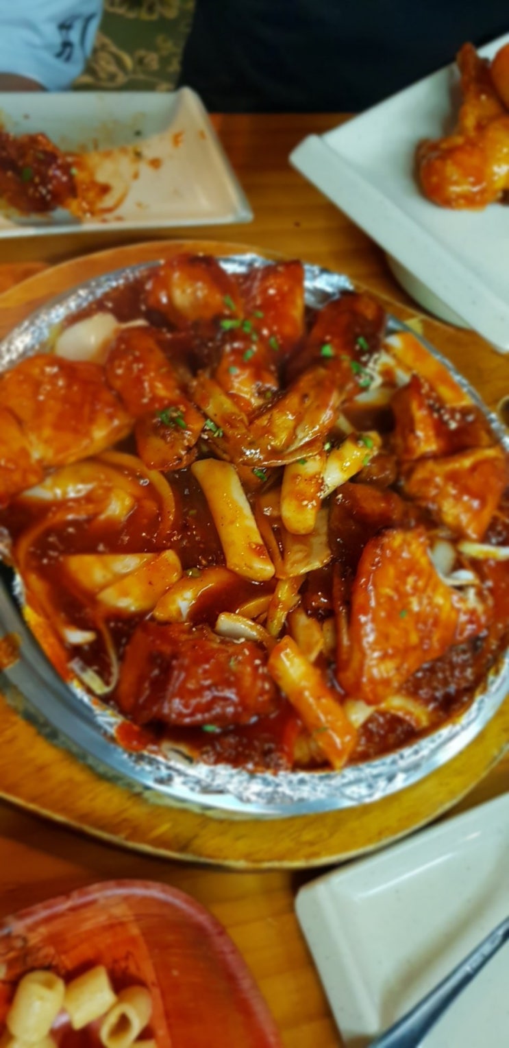  망포역 훌랄라 치킨&지구젤리