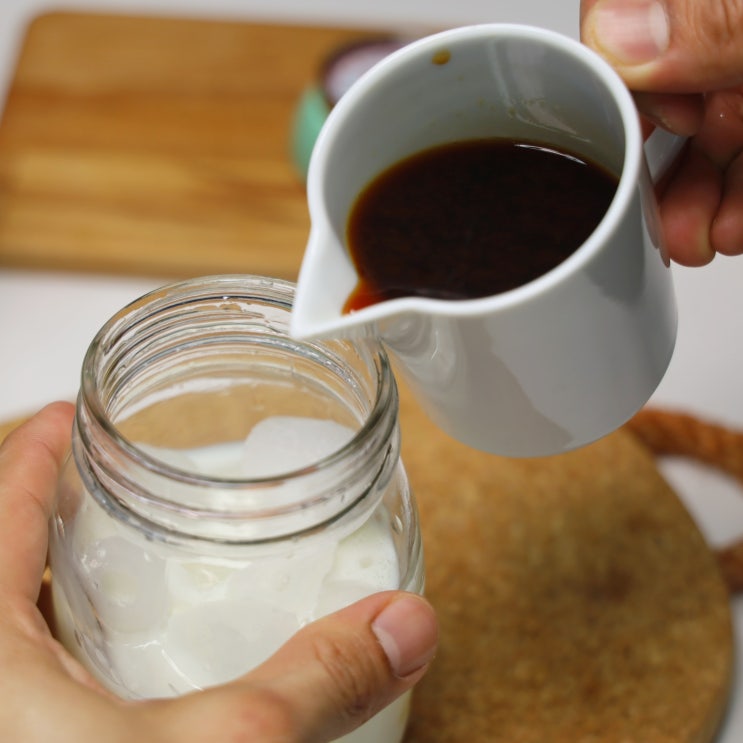 [밀크티 만드는법]꿀로 풍미 더한 아이스 허니밀크티