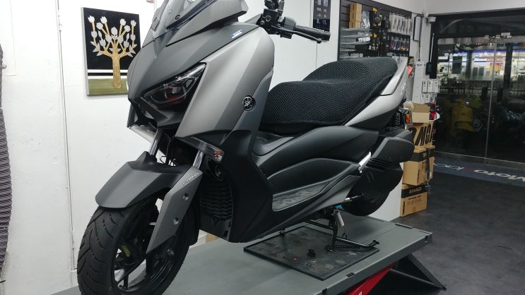  [ 바이킹넷용산 ] [ 모토플레이스 ] YAMAHA XMAX300 야마하 엑스맥스300 1000km점검 / 쉘 어드밴스 울트라 엔진오일 교환 / 야마하 정품 오일 필터 교환